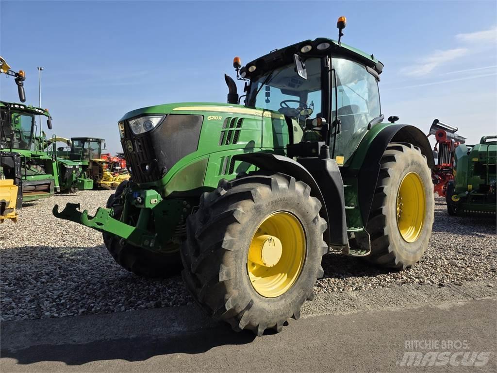 John Deere 6210R トラクター
