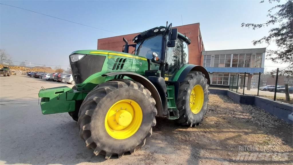 John Deere 6215R トラクター