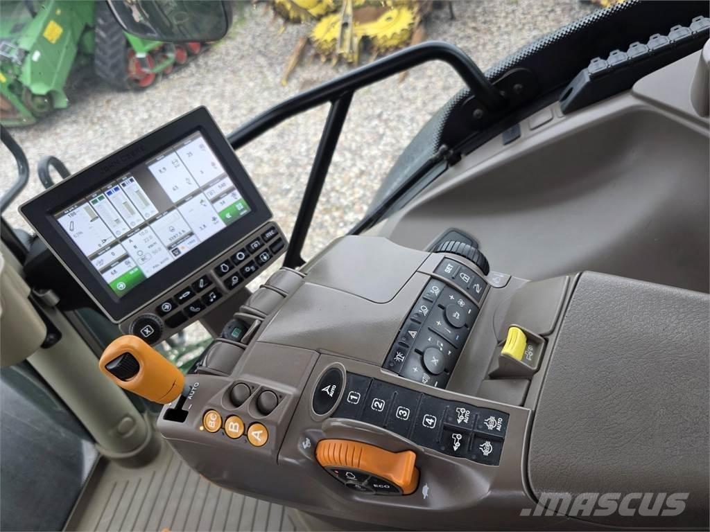 John Deere 6215R トラクター