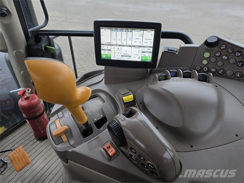 John Deere 6215R トラクター