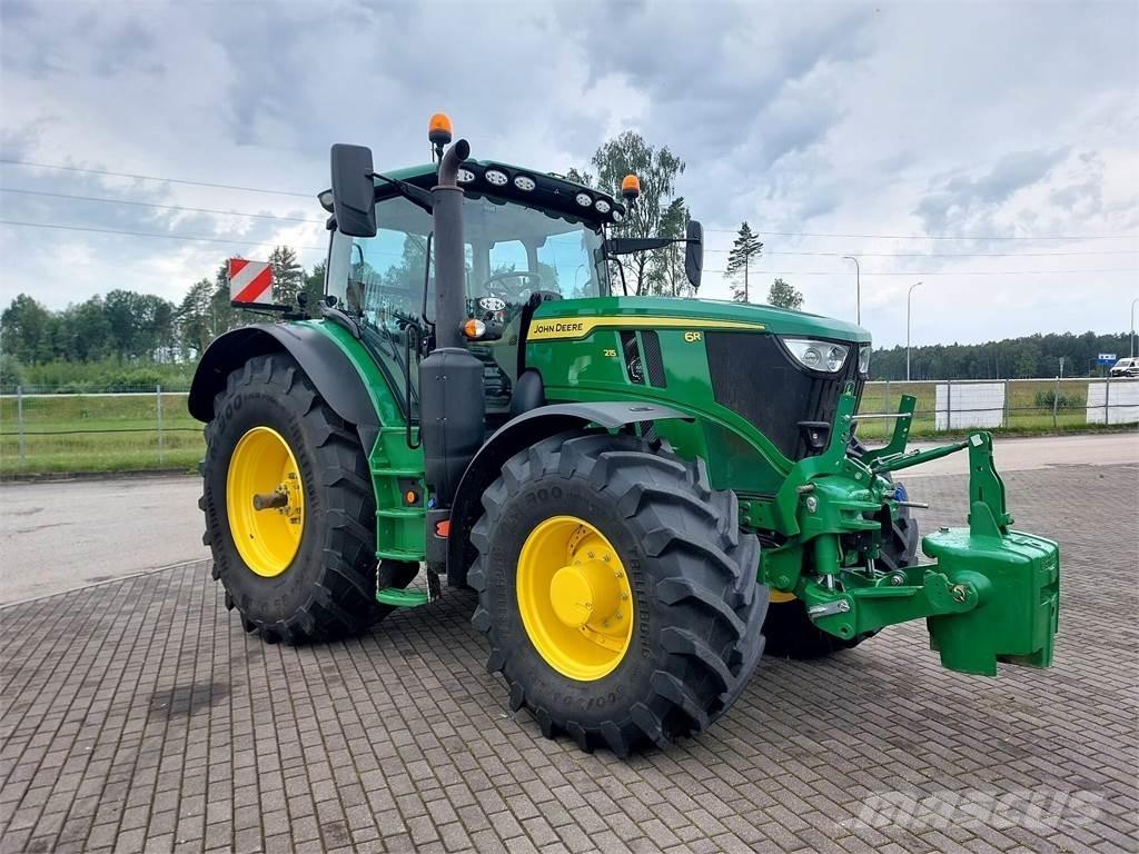 John Deere 6R 215 トラクター