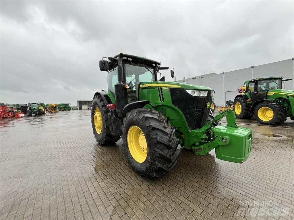 John Deere 7310R トラクター