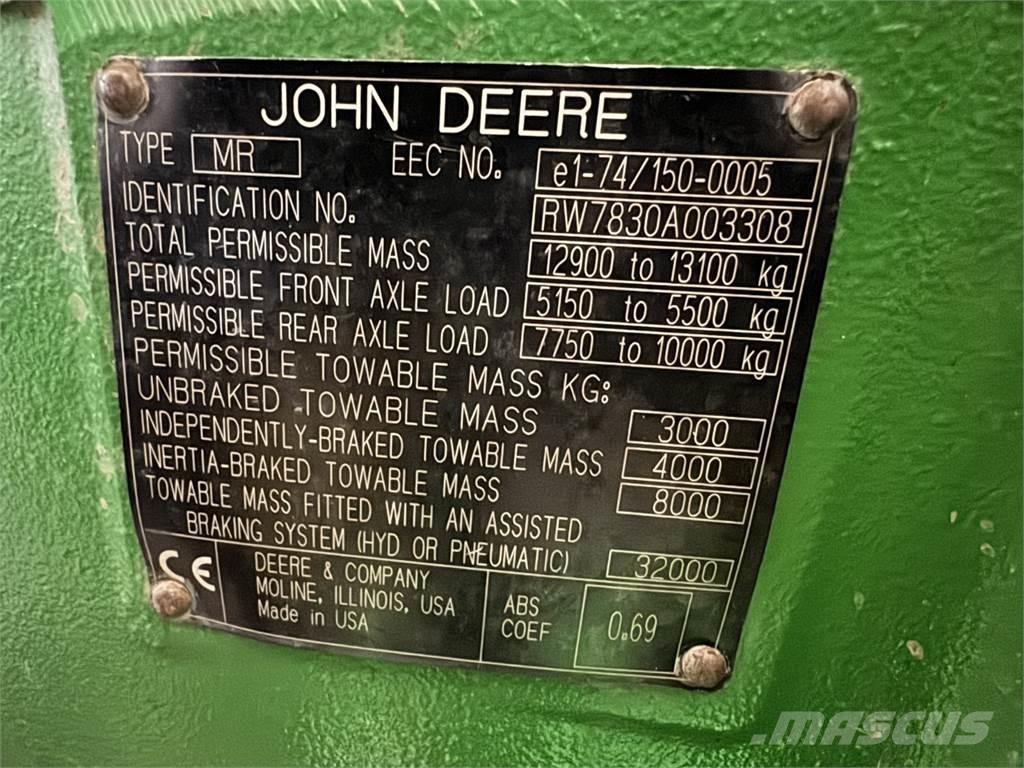 John Deere 7830 トラクター