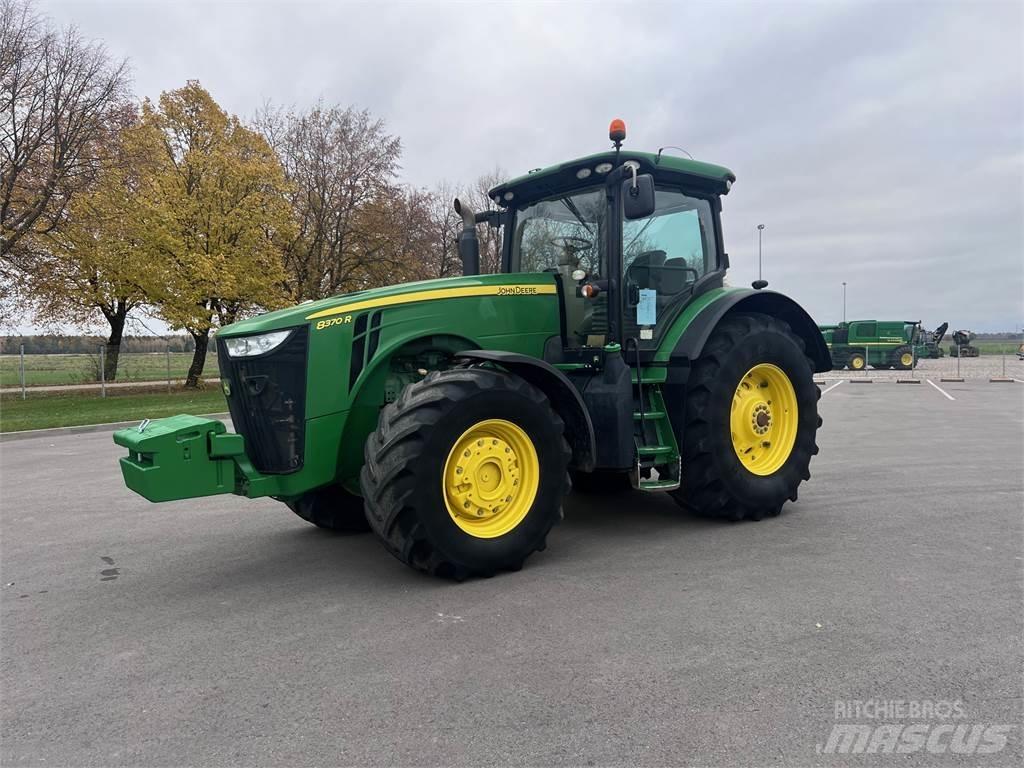John Deere 8370R トラクター