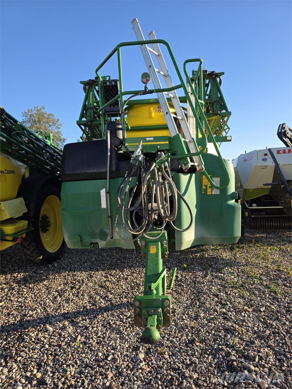 John Deere M962i 牽引型スプレイヤー