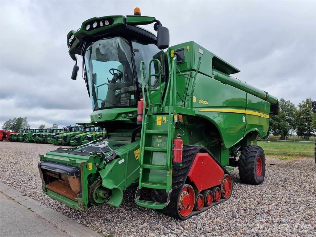 John Deere S680 コンバイン