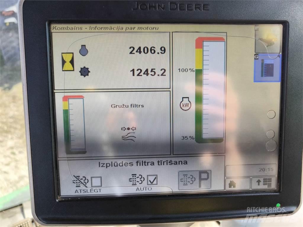 John Deere S685 コンバイン