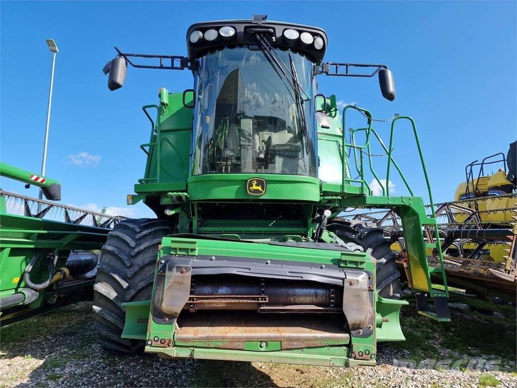 John Deere S690 コンバイン