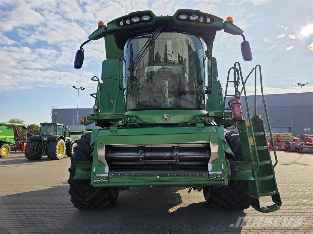 John Deere T660 コンバイン
