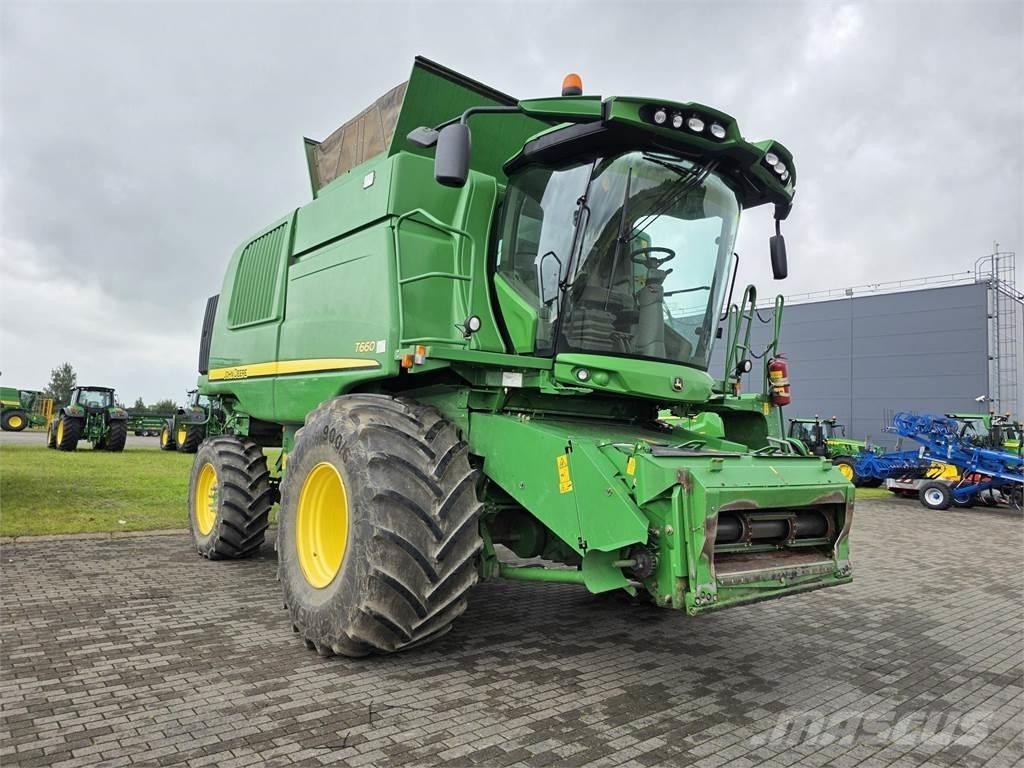 John Deere T660 コンバイン