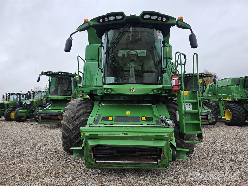 John Deere T660 コンバイン