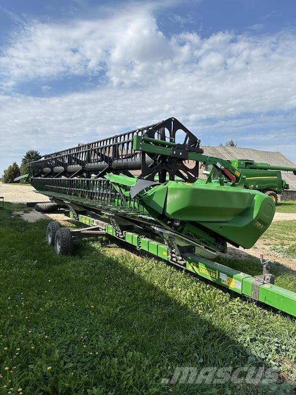 John Deere T670 コンバイン