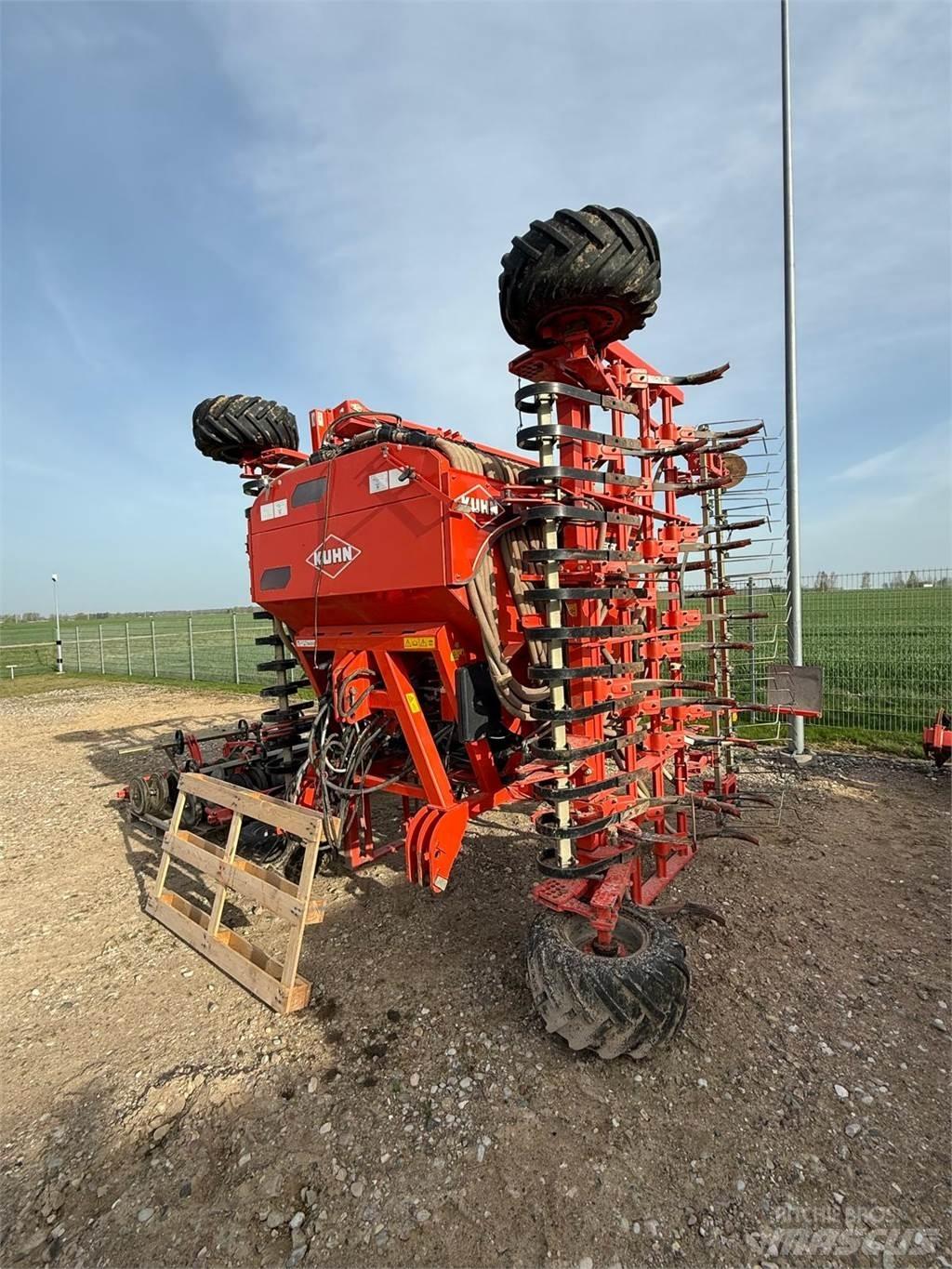 Kuhn MEGANT 600 フォークリフト - その他