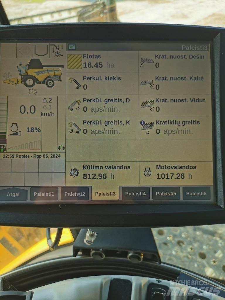 New Holland CX8.85 コンバイン
