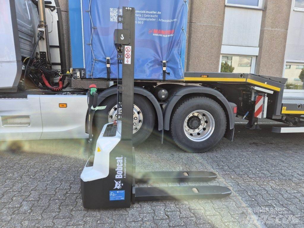 Bobcat LSM12N ウォーキンフォークリフト