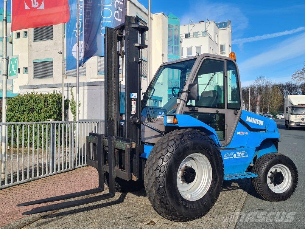 Manitou M 30.4 ラフターテレントラック