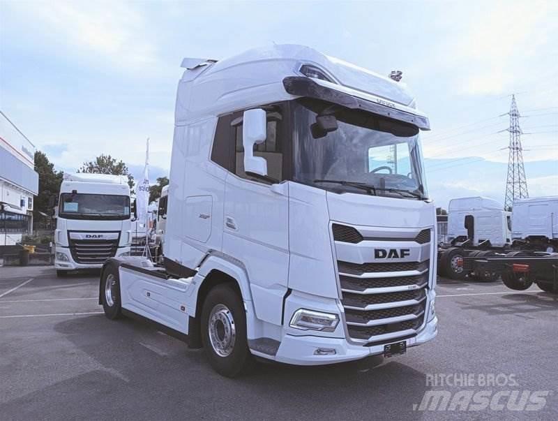 DAF XG+ 530 TRATTORE 中古トラクターヘッド | トレーラーヘッド
