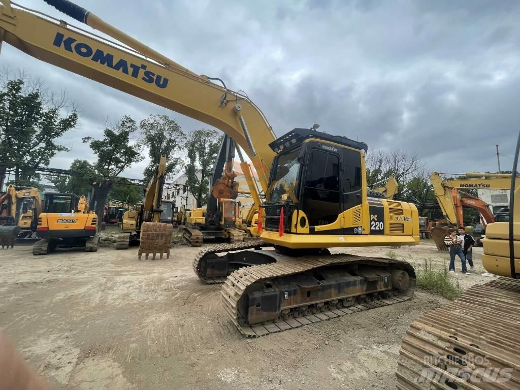 Komatsu PC 220 大型油圧ショベル12t以上（パワーショベル・ユンボ）