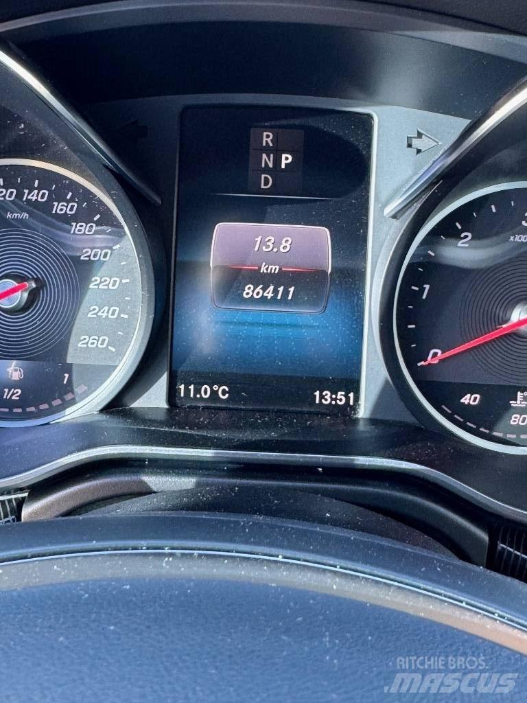 Mercedes-Benz V 250 パネルバン