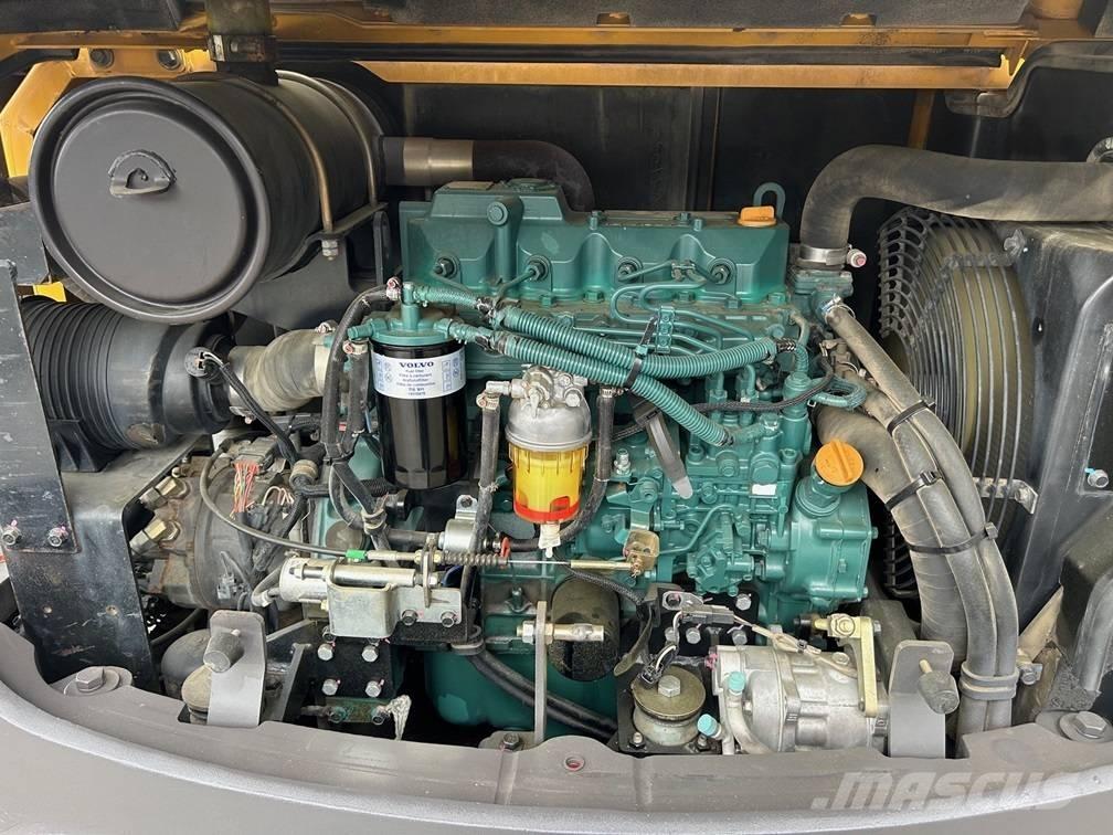 Volvo EC 55 C ミニ油圧ショベル 7t以下（ミニユンボ・ミニディガー）