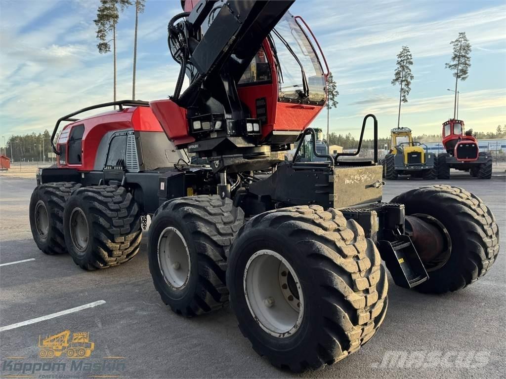 Komatsu 901XC ハーベスター