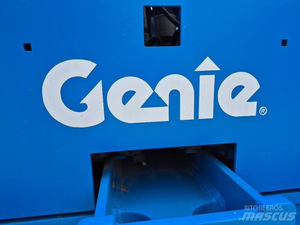 Genie GTH 1256 テレスコーピックハンドラー