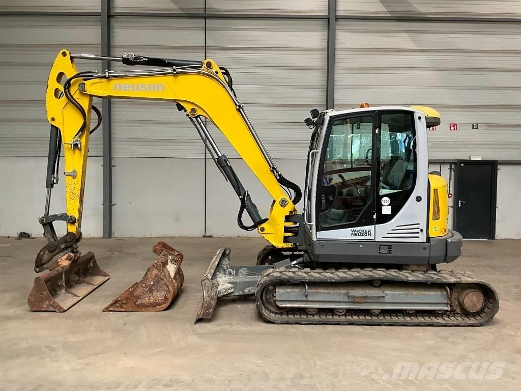 Neuson EZ 80 ミニ油圧ショベル 7t以下（ミニユンボ・ミニディガー）