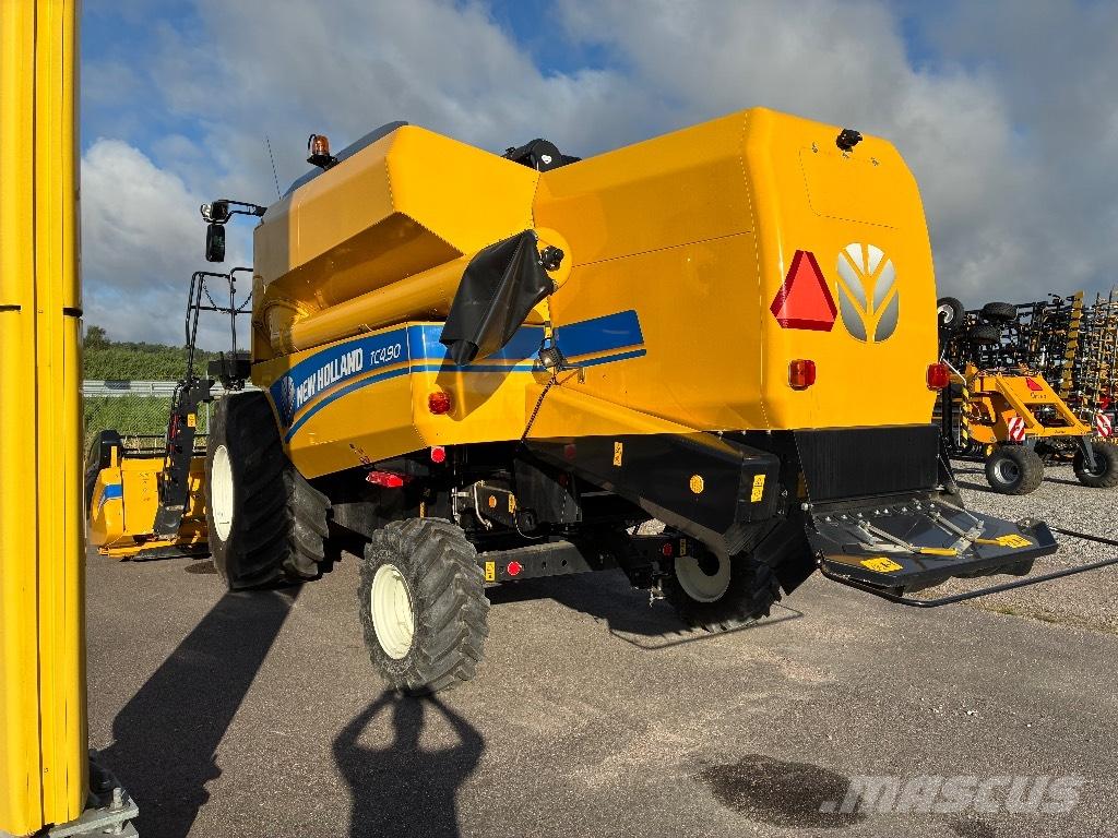 New Holland Tc 4.90 コンバイン