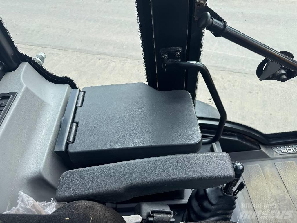 JCB TM 320 S 農業用テレハンドラー