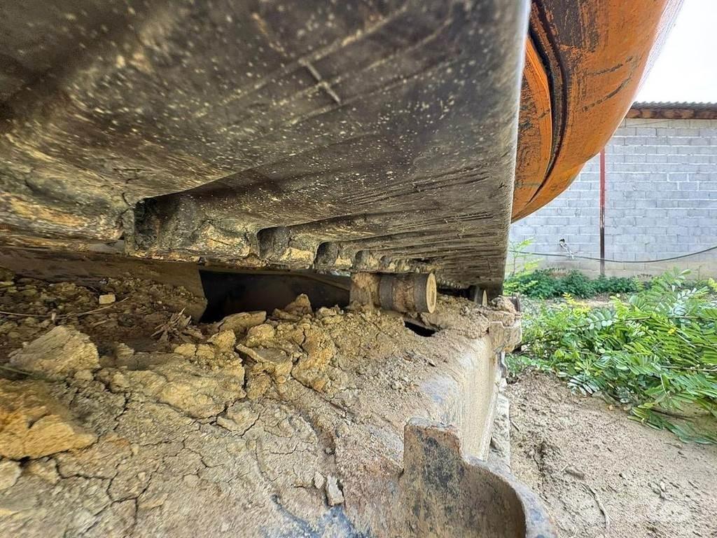 Kobelco SK75 特殊油圧ショベル