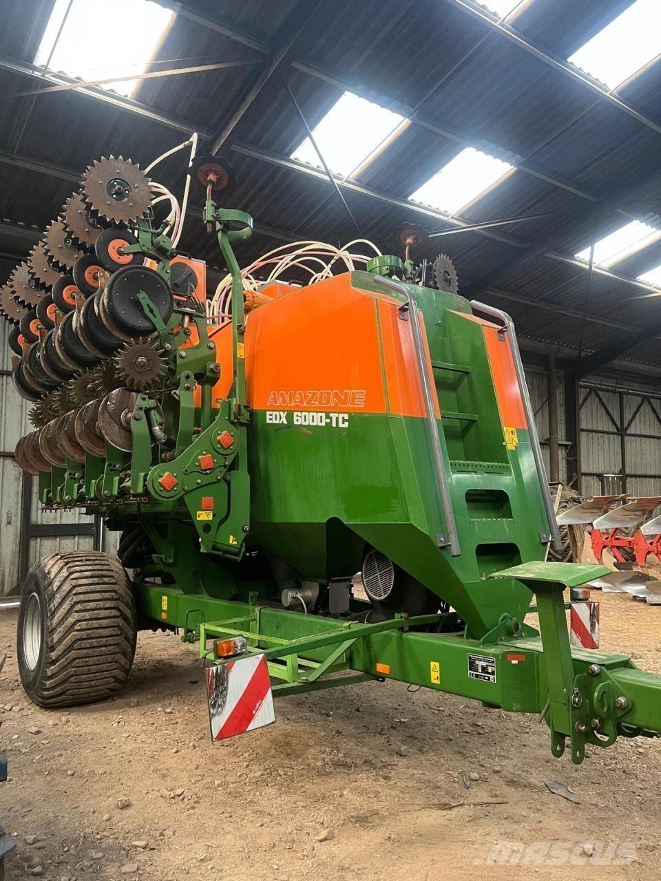 Amazone EDX6000 TC 種蒔き機械