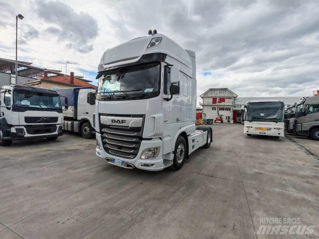 DAF XF 530 FT 中古トラクターヘッド | トレーラーヘッド