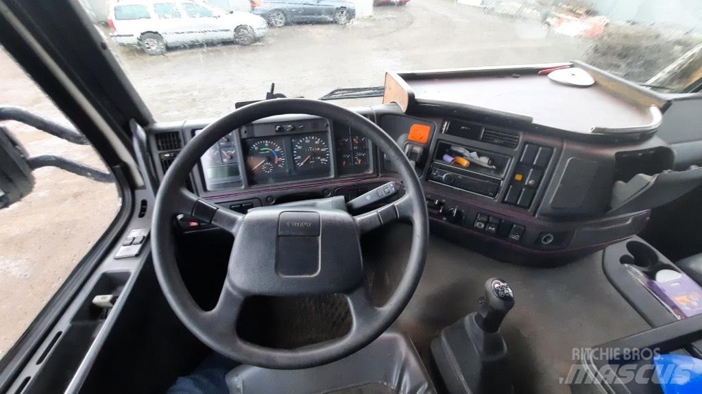 Volvo FM 10 車両運搬車、キャリアカー