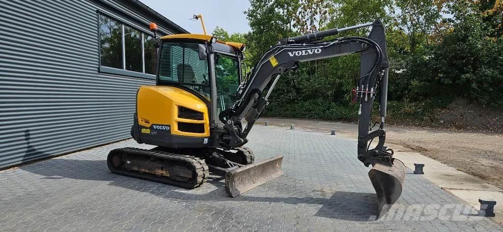 Volvo ECR35 d ミニ油圧ショベル 7t以下（ミニユンボ・ミニディガー）