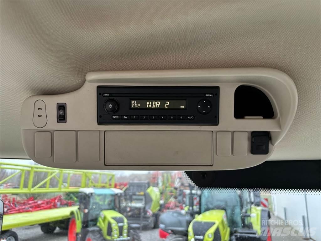 John Deere 6195R トラクター