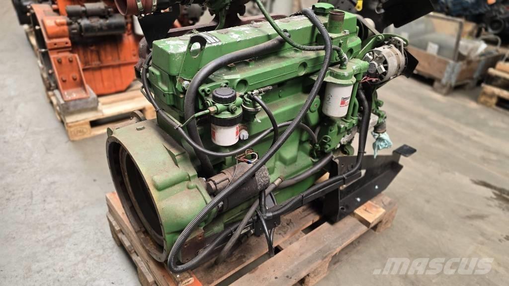 John Deere 6068HF150 エンジン