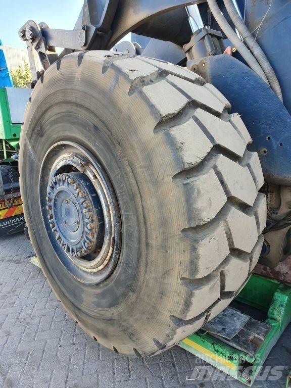 Michelin 29.5 R29 タイヤ、ホイル、リム