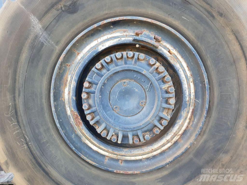 Michelin 29.5 R29 タイヤ、ホイル、リム