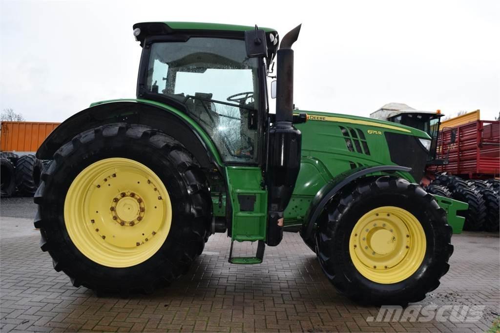 John Deere 6175 R トラクター