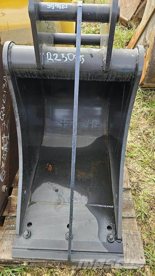 White Axe 45mm バケット