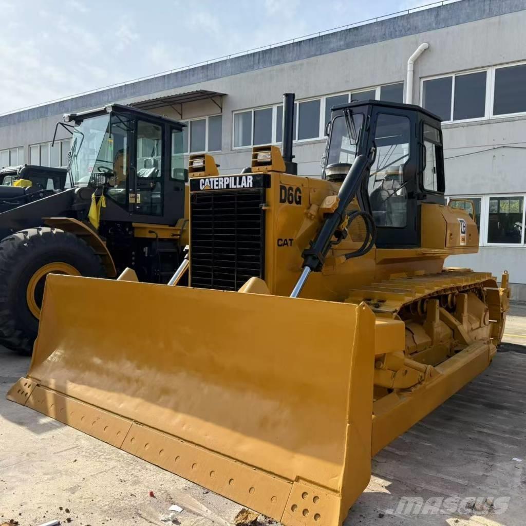CAT D6G ブルドーザー