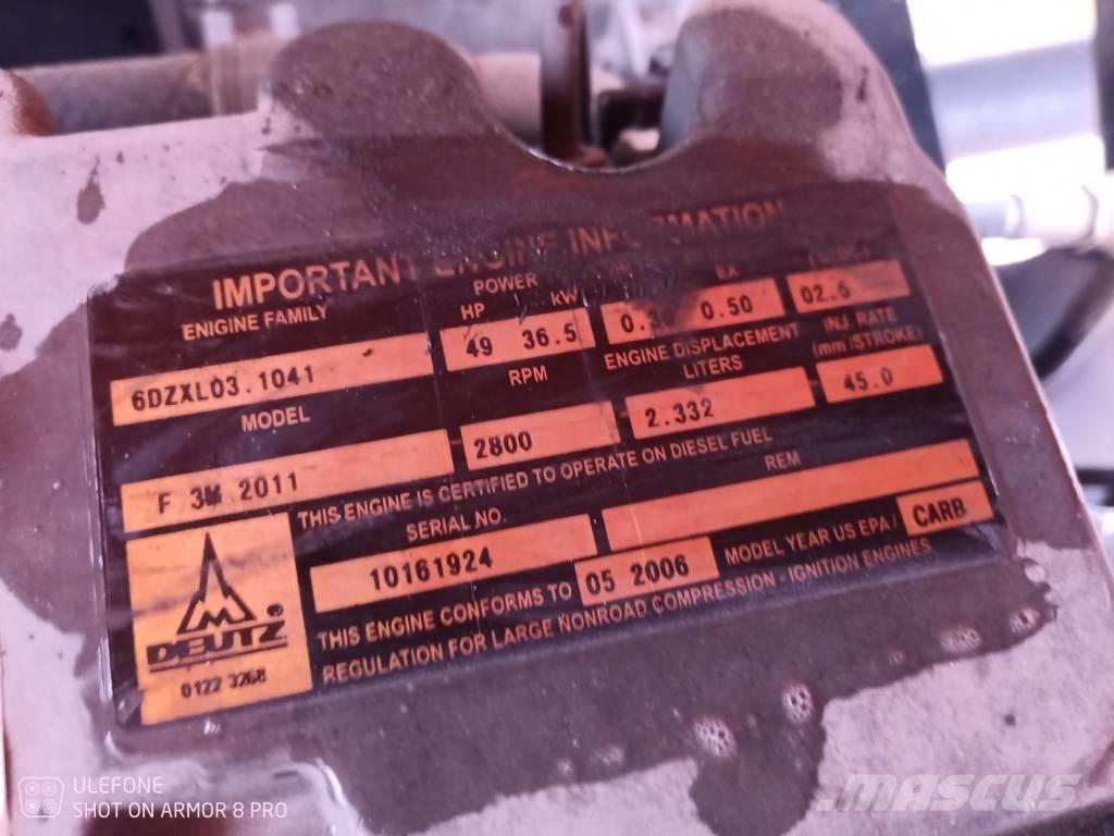 JLG 450 AJS II ブームリフト　屈伸型