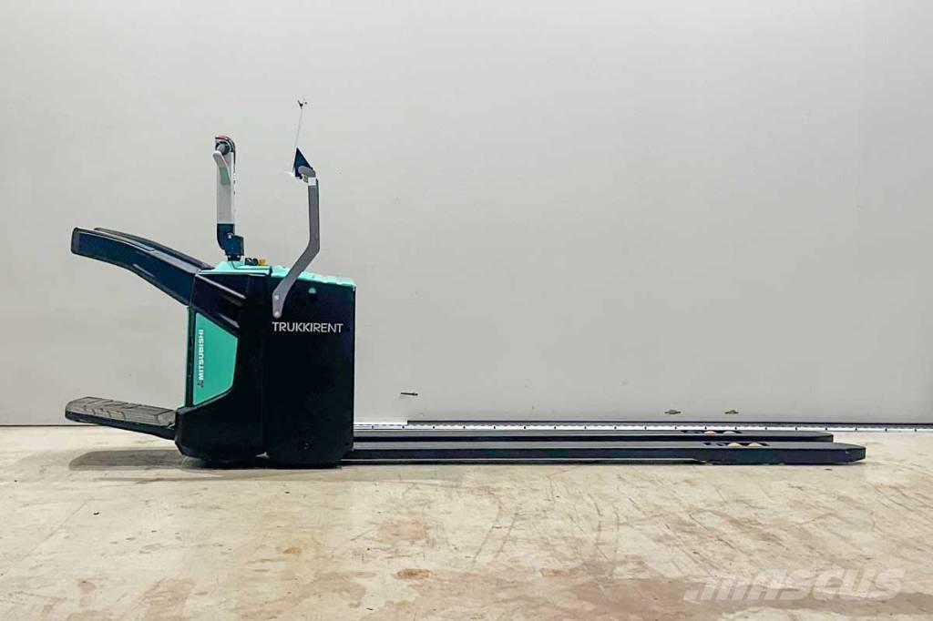 Mitsubishi PBV 20 N2 ローリフトとプラットフォーム