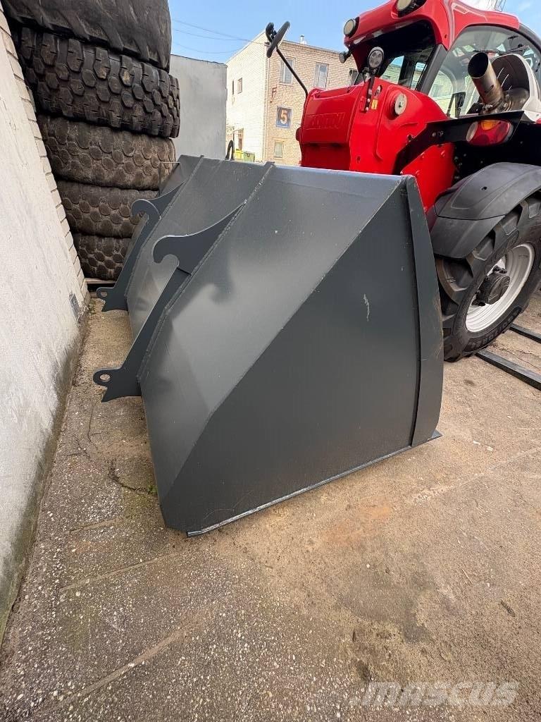 Manitou MLT その他ローダーアクセサリー・アタッチメント