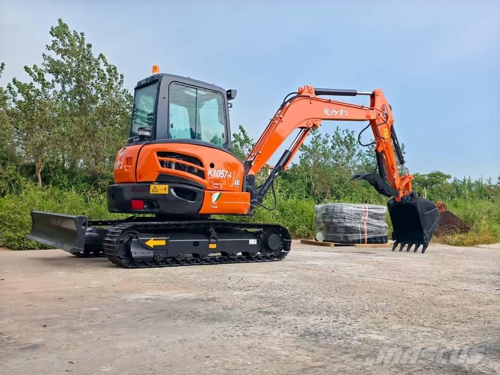 Kubota KX057-4 ミニ油圧ショベル 7t以下（ミニユンボ・ミニディガー）