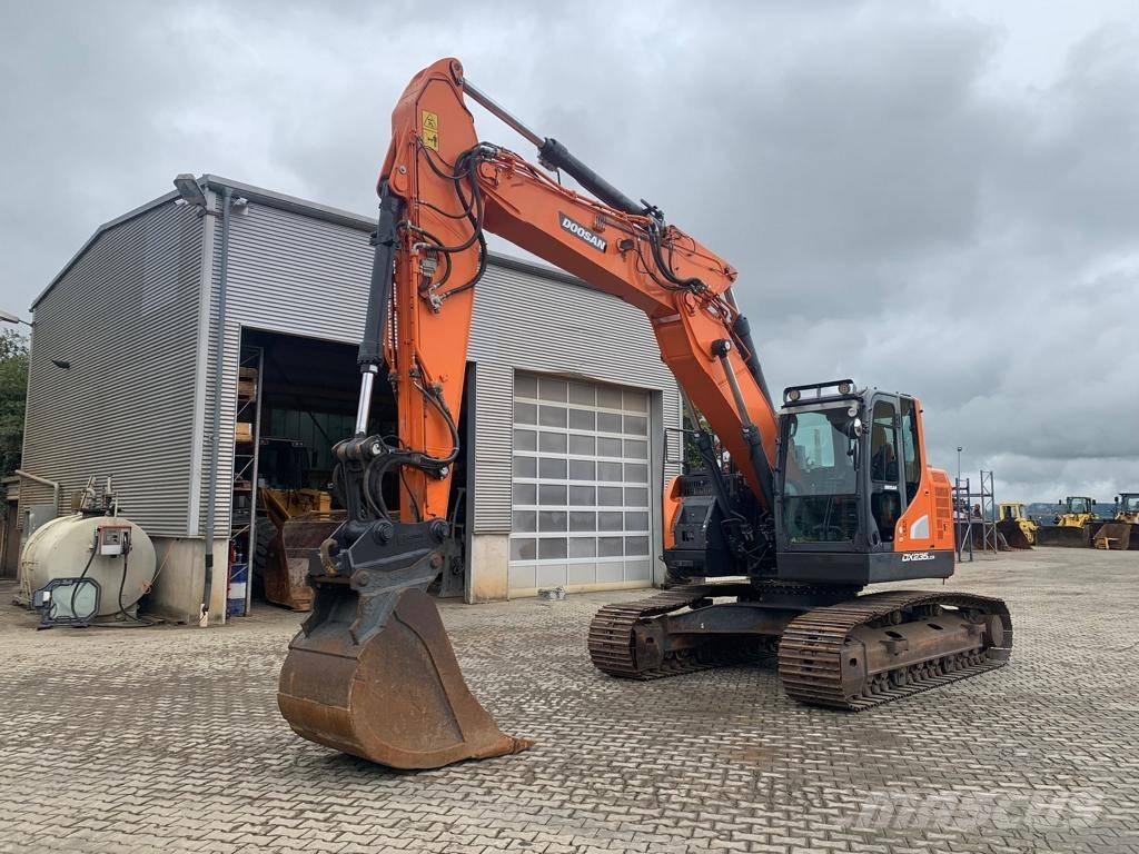 Doosan DX 235 LCR-5 大型油圧ショベル12t以上（パワーショベル・ユンボ）