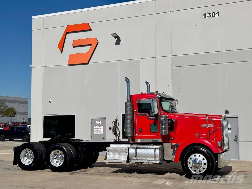 Kenworth W 900 中古トラクターヘッド | トレーラーヘッド