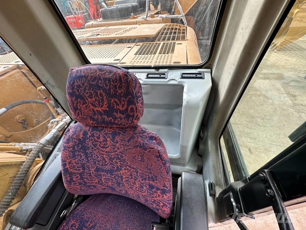 CAT 320 C L 大型油圧ショベル12t以上（パワーショベル・ユンボ）