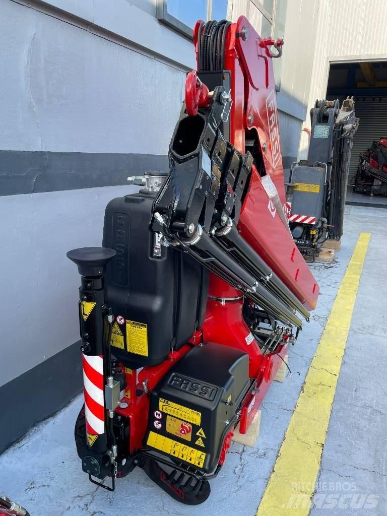 Fassi F85B.0.24 ローダークレーン
