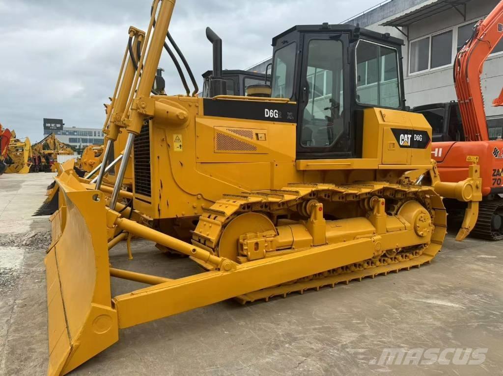 CAT D 6 G ブルドーザー